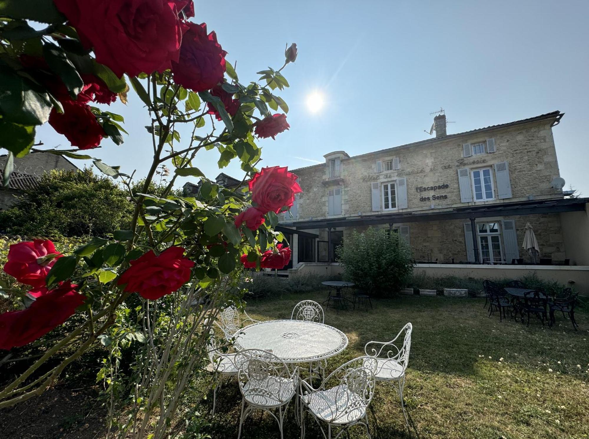 Hotel De France Et De Russie Thiviers Exterior foto